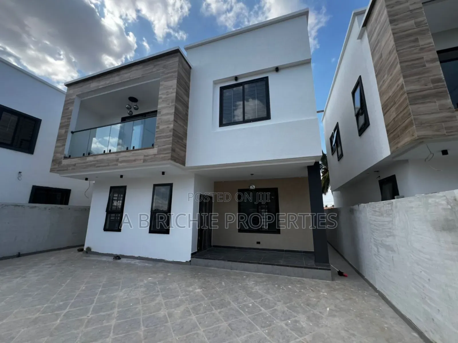 3bdrm House in Ab Richie Properties, Baatsona Total for sale in Baatsona Total