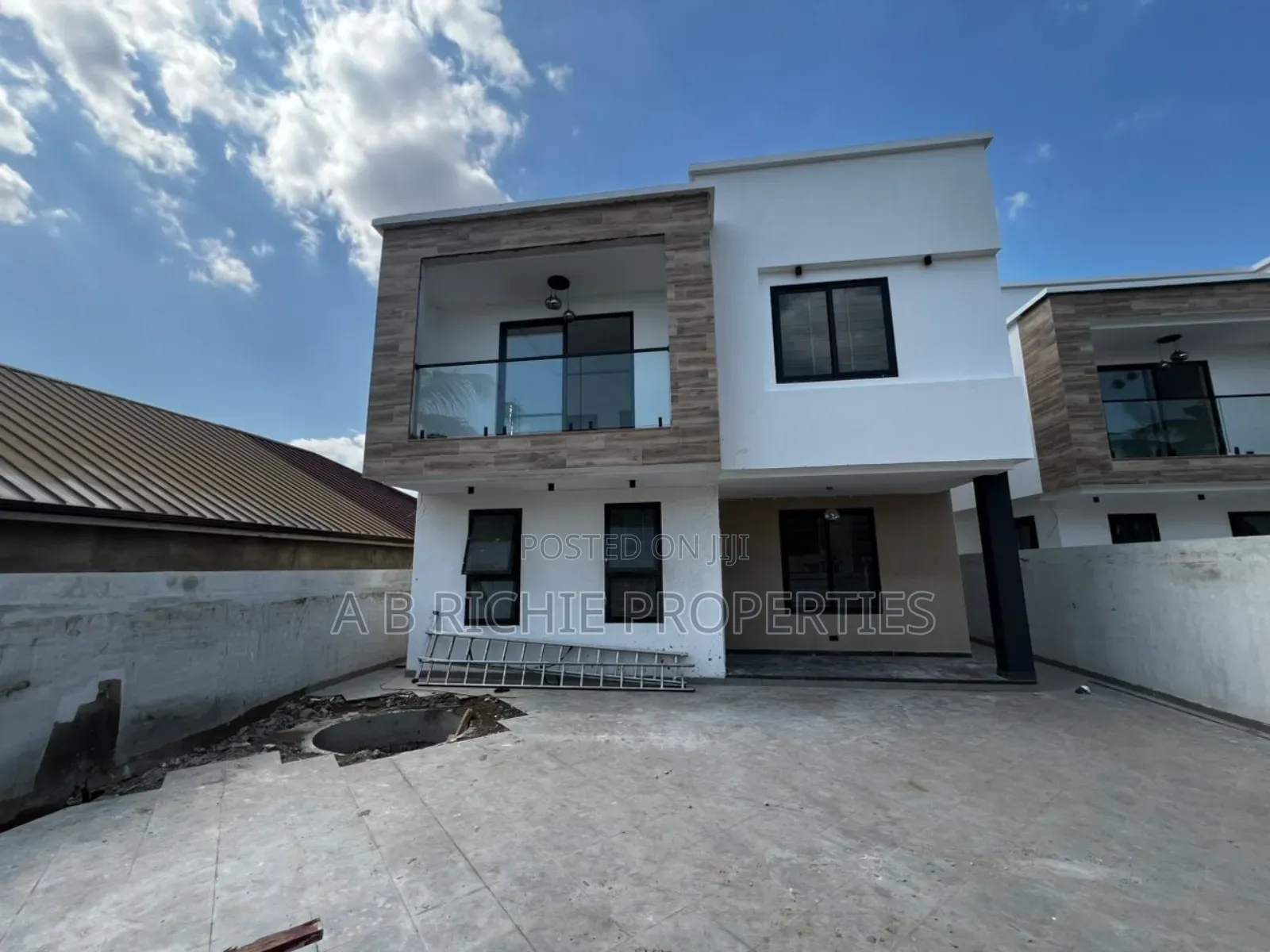 3bdrm House in Ab Richie Properties, Baatsona Total for sale in Baatsona Total