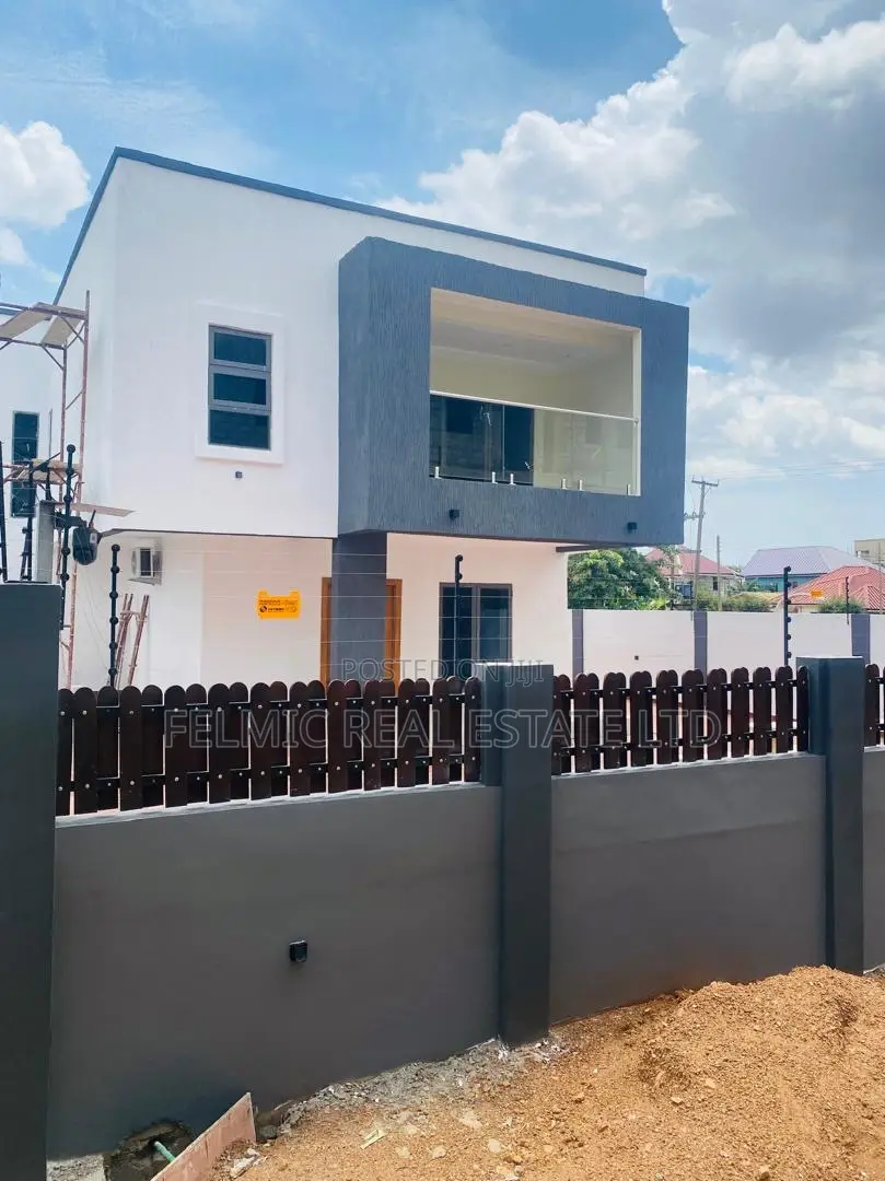 4bdrm Duplex in Felmic Real Estate, Pillar 2 for sale in Pillar 2