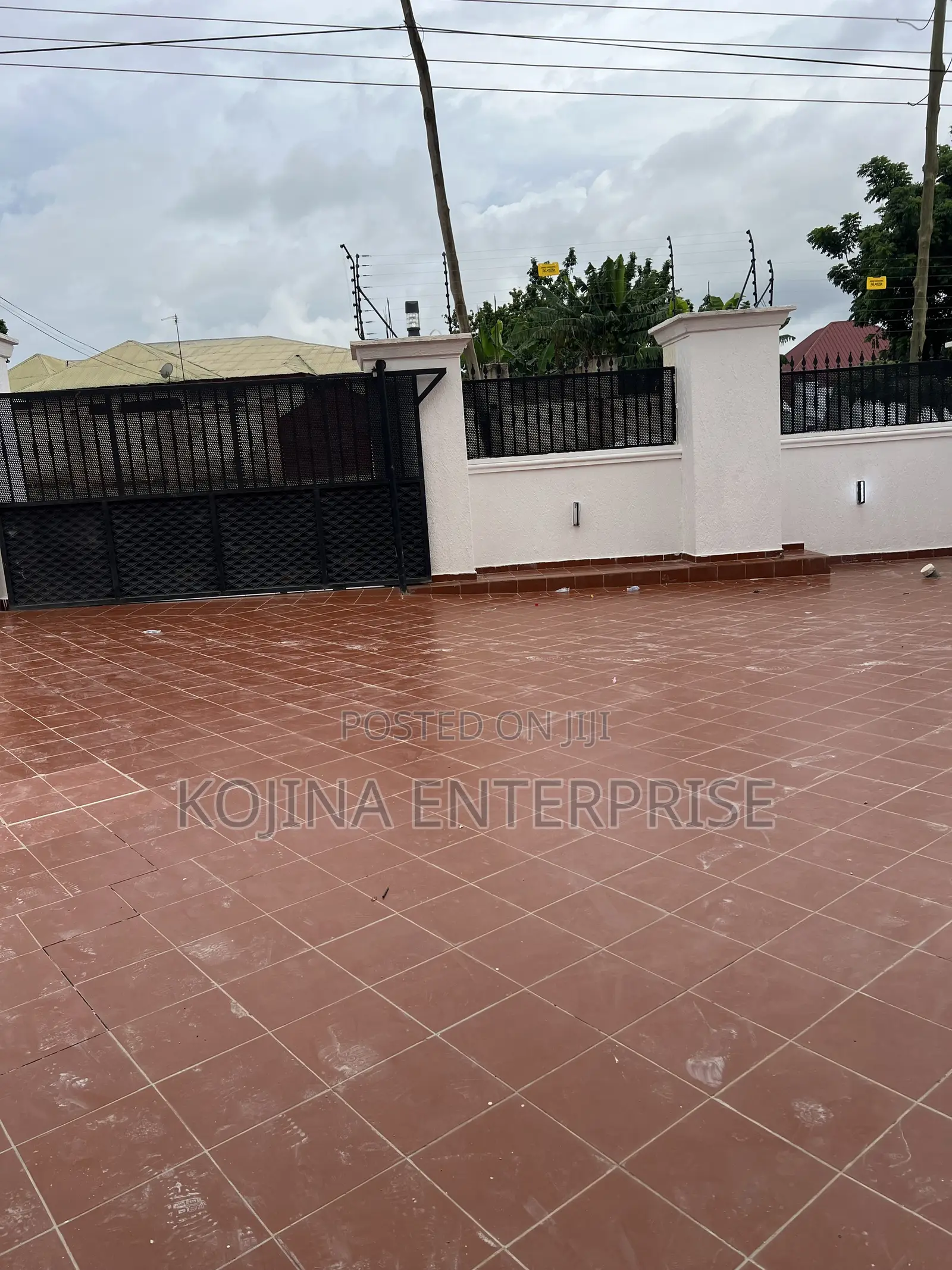 4bdrm Townhouse/Terrace in Daban New Site, Kumasi Metropolitan for sale in Kumasi Metropolitan