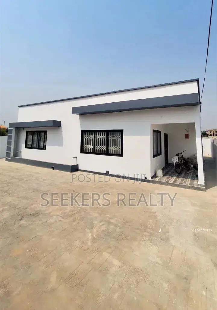 3bdrm House in Seekers Realty, Baatsona Total for sale in Baatsona Total