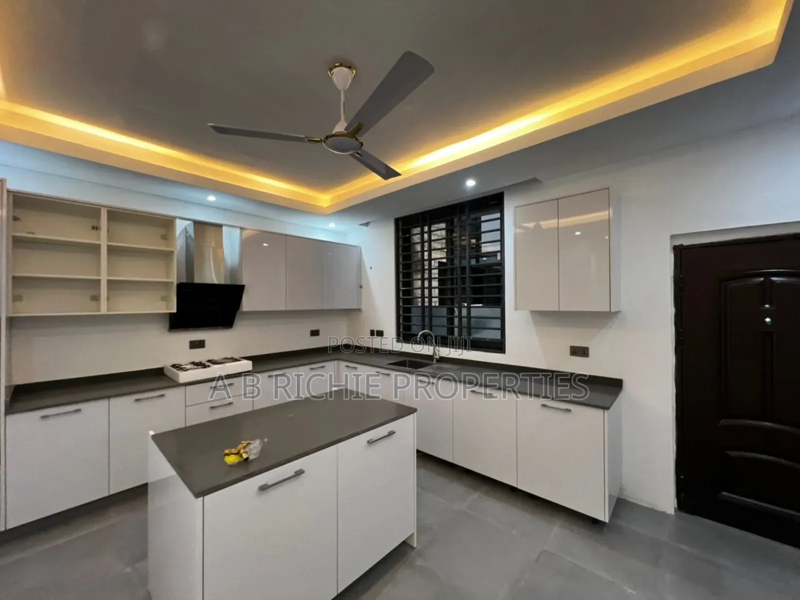 3bdrm Townhouse/Terrace in Ab Richie Properties, Papao for sale in Papao