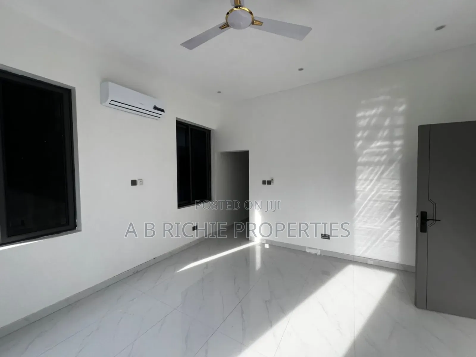 3bdrm Townhouse/Terrace in Ab Richie Properties, Papao for sale in Papao