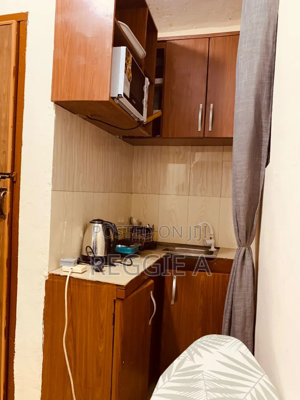One BDRM Furnished Studio Ensuite in Lartebiokoshie