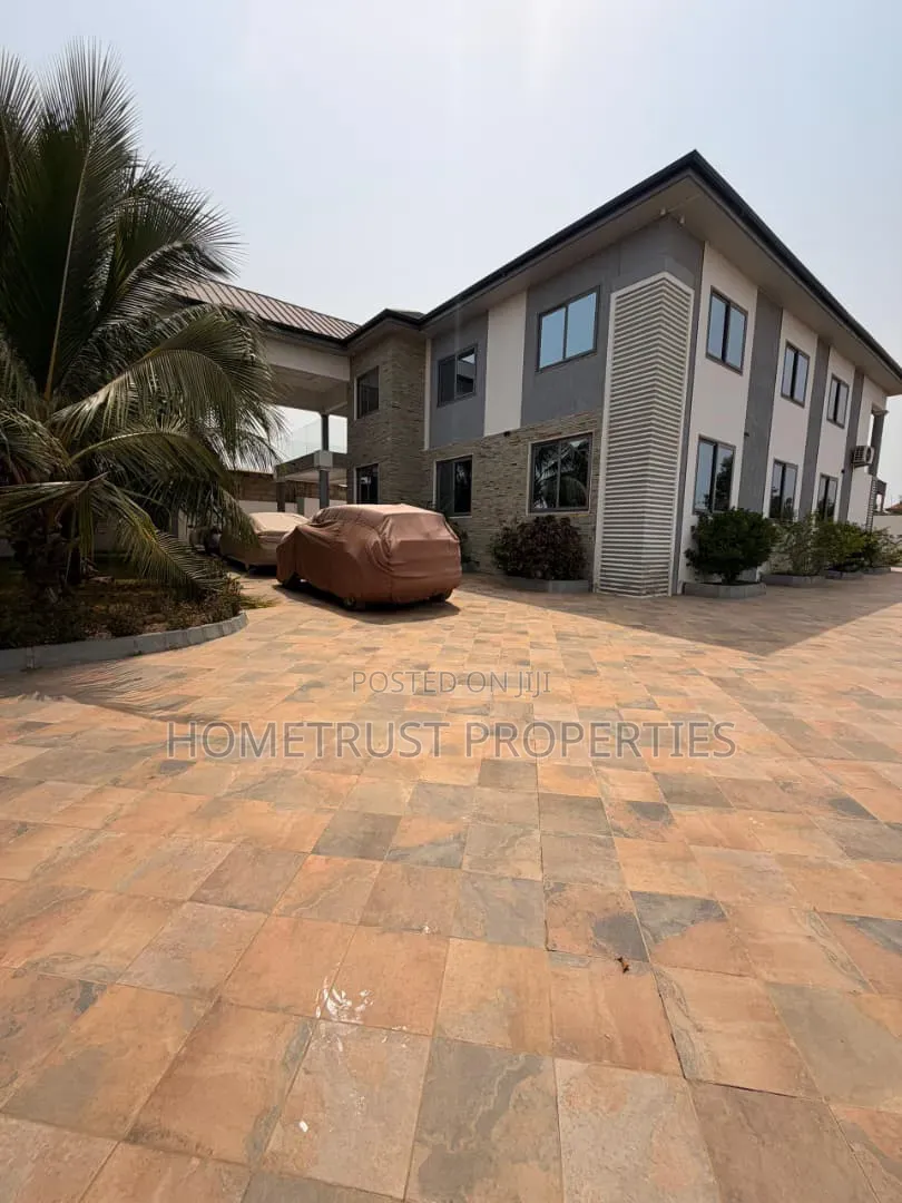 Furnished 5bdrm Duplex in Kokrobitey, West Hills Mall Area for sale in West Hills Mall Area