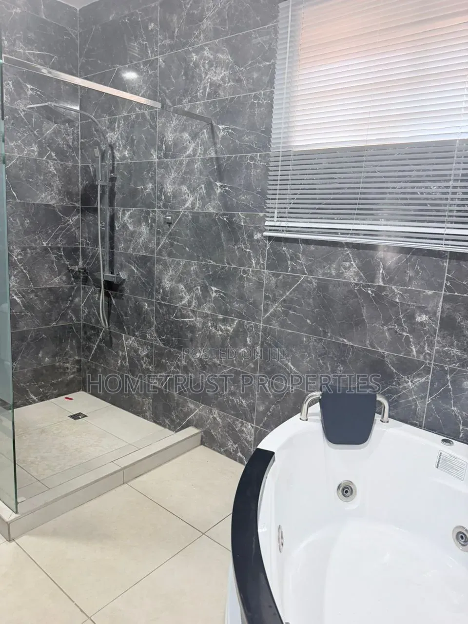 4bdrm Duplex in Achimota Tantra, Mile 7 for sale in Mile 7