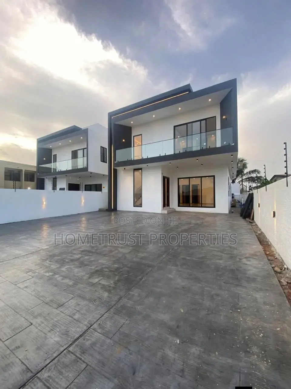 4bdrm Duplex in Spintex Sakumono, Baatsona Total for sale in Baatsona Total