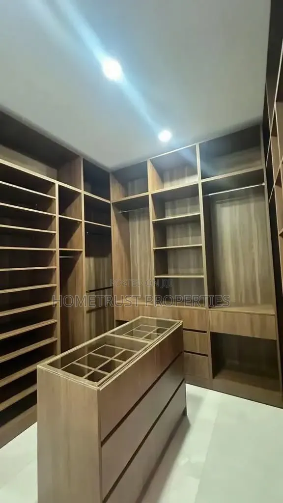 4bdrm Duplex in Spintex Sakumono, Baatsona Total for sale in Baatsona Total