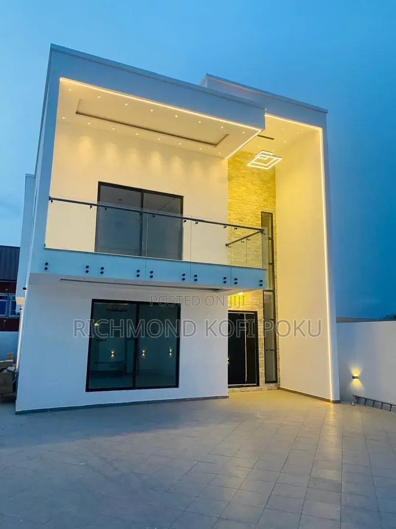 4bdrm House in Kofis Realty, Baatsona Total for sale in Baatsona Total