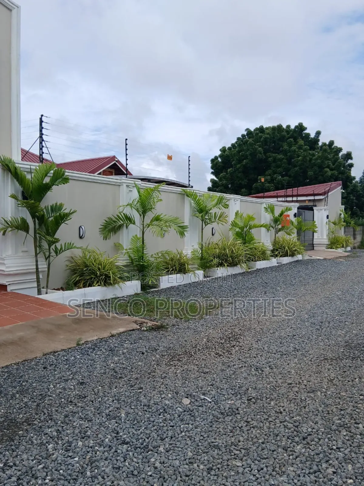Furnished 4bdrm House in Ghana Flag for sale in Ghana Flag