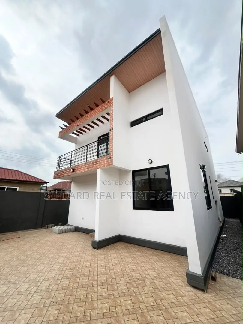 3bdrm Duplex in Sefdard Properties, Oyarifa for sale in Oyarifa
