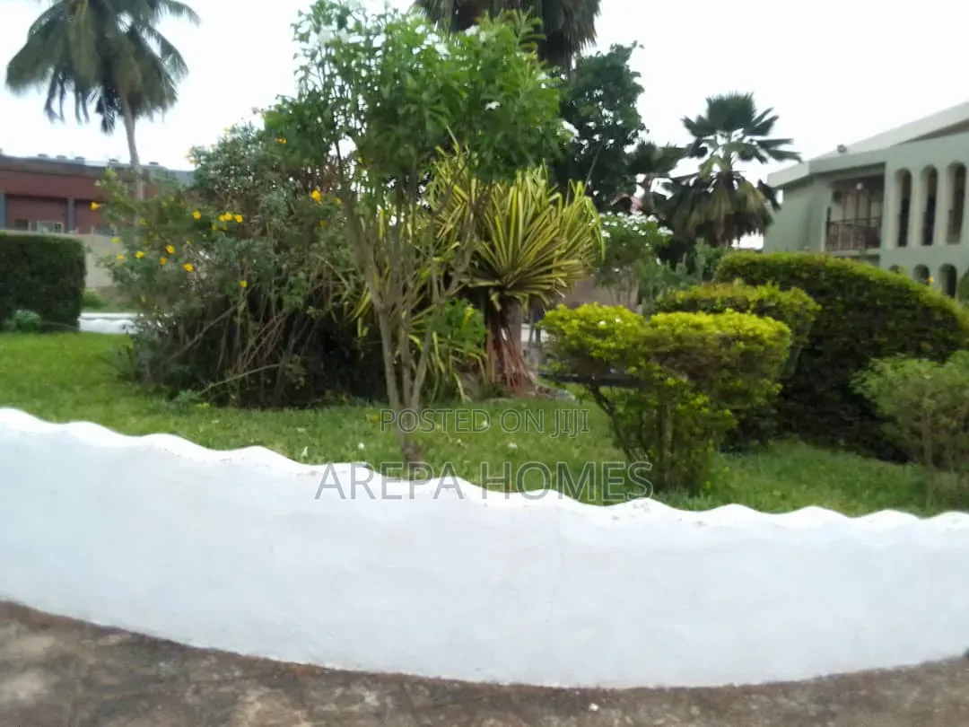 9bdrm Block of Flats in Arepa Homes, Ofankor for sale in Ofankor