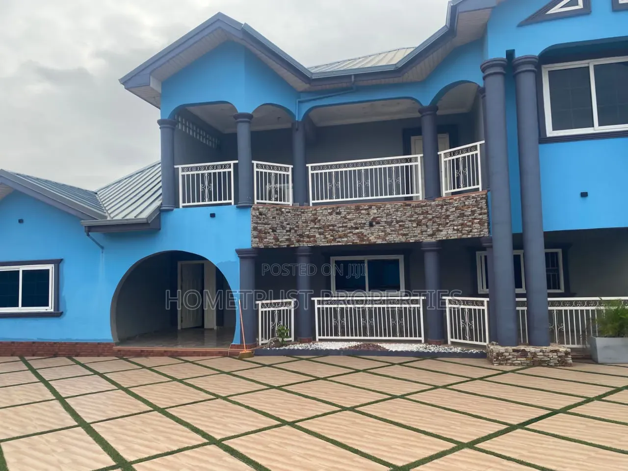 5bdrm Duplex in Haatso Bohwe, Antis for sale in Antis