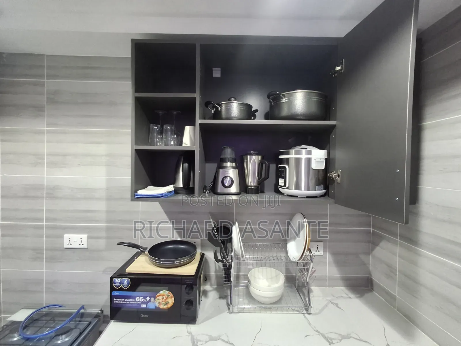 Executive 2 Bedroom Airbnb Apartment at Pokuase Fise in Pokuase
