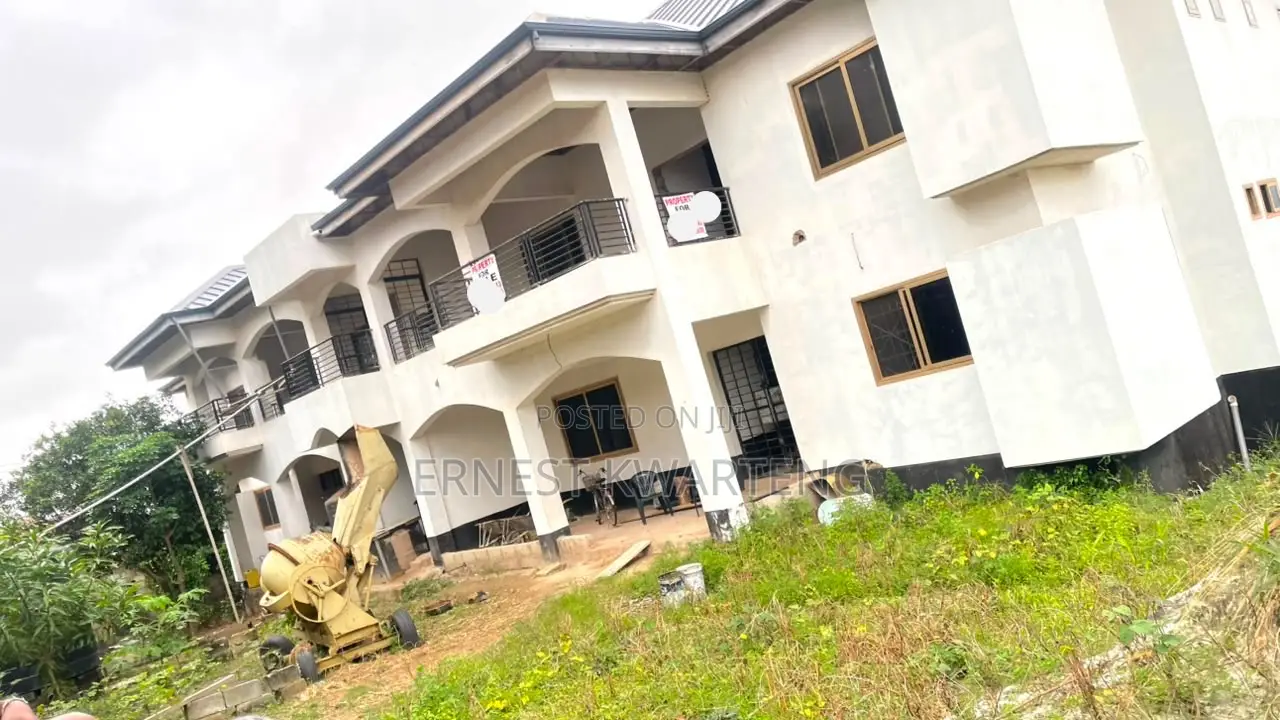 12bdrm Block of Flats in Super Elite Estate, Sowutwuom for sale in Sowutwuom