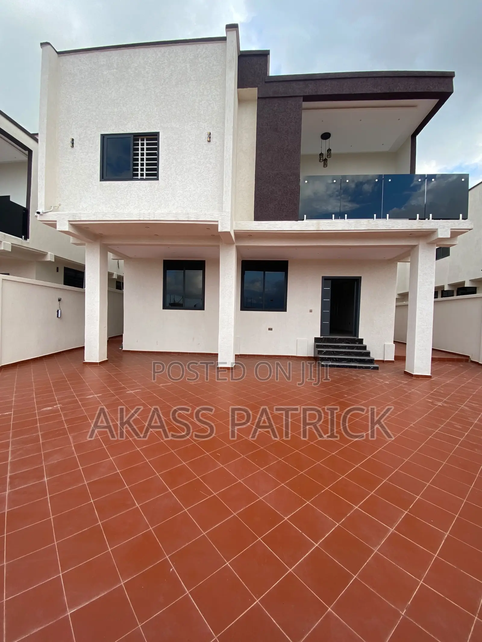 Furnished 4bdrm Mansion in Atiwma Kwanwoma for sale in Atwima Kwanwoma