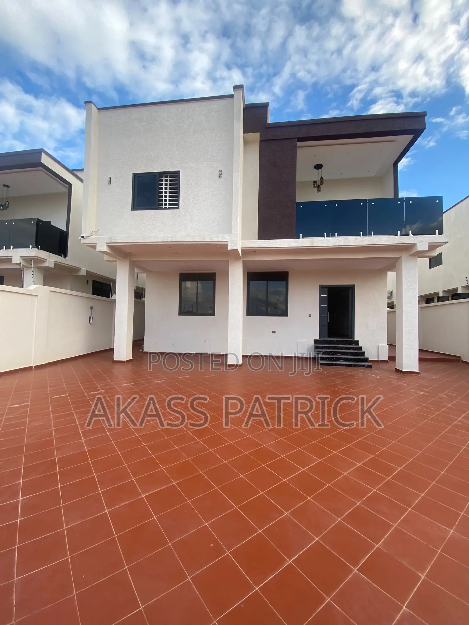 Furnished 4bdrm Mansion in Atiwma Kwanwoma for sale in Atwima Kwanwoma