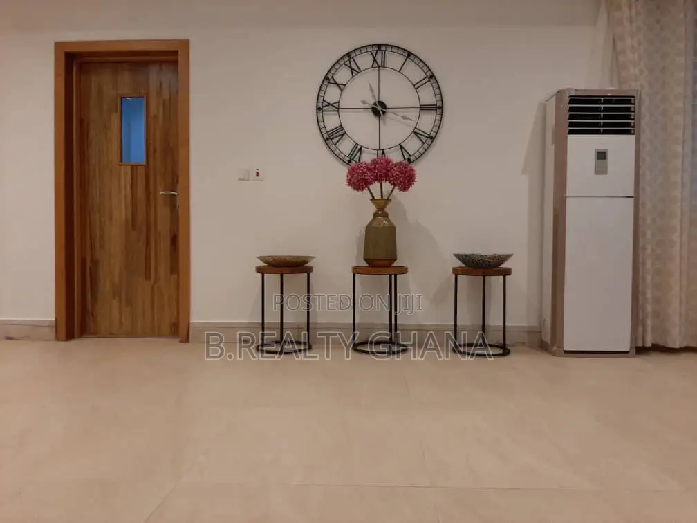 Furnished 3bdrm Apartment in Airport Residential Area for sale in Airport Residential Area