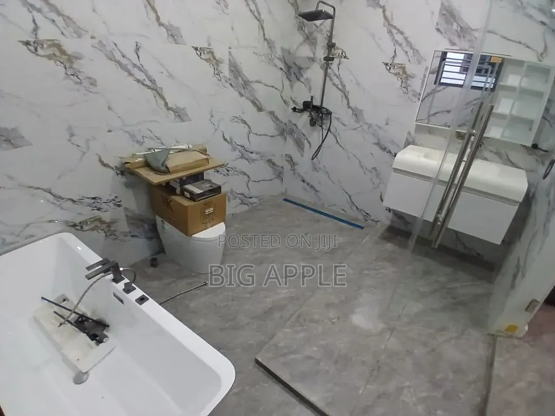 3bdrm House in Lakeside Estate for sale in Lake Side Estate