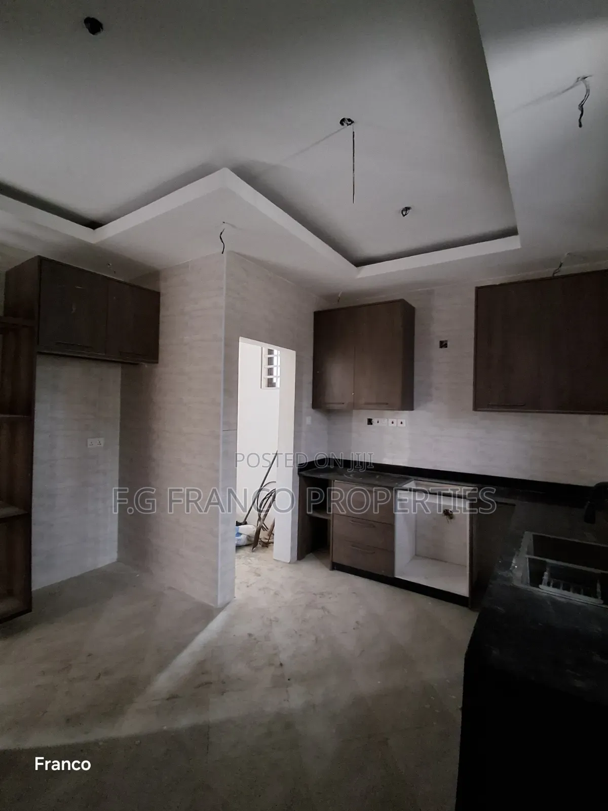 3bdrm House in Kg Franco Properties, Baatsona Total for sale in Baatsona Total