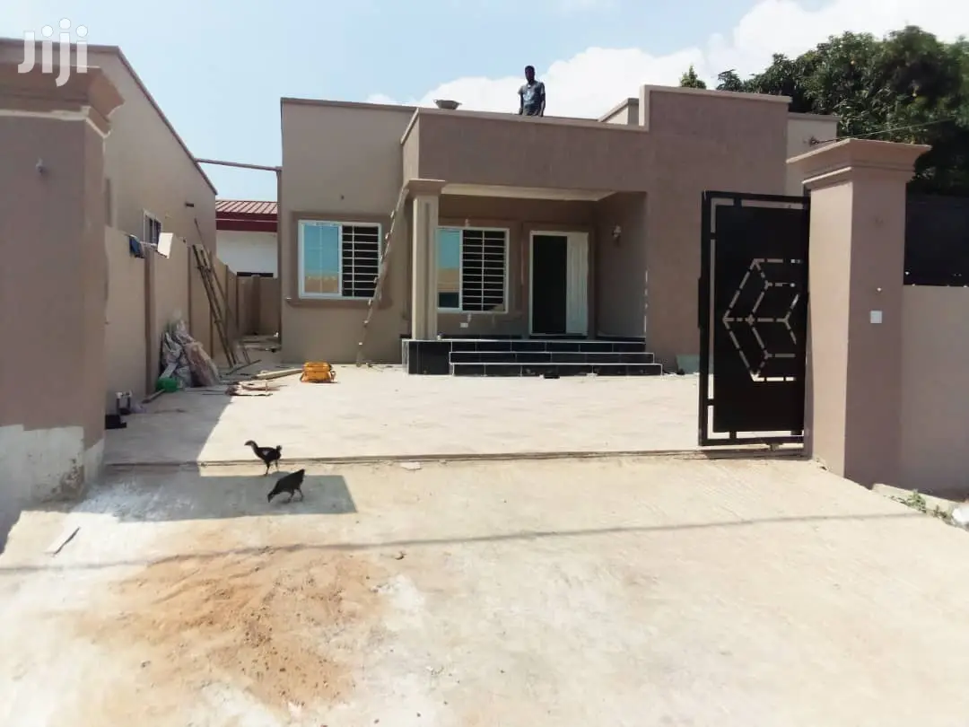 4bdrm House in Spintex for Sale in Spintex