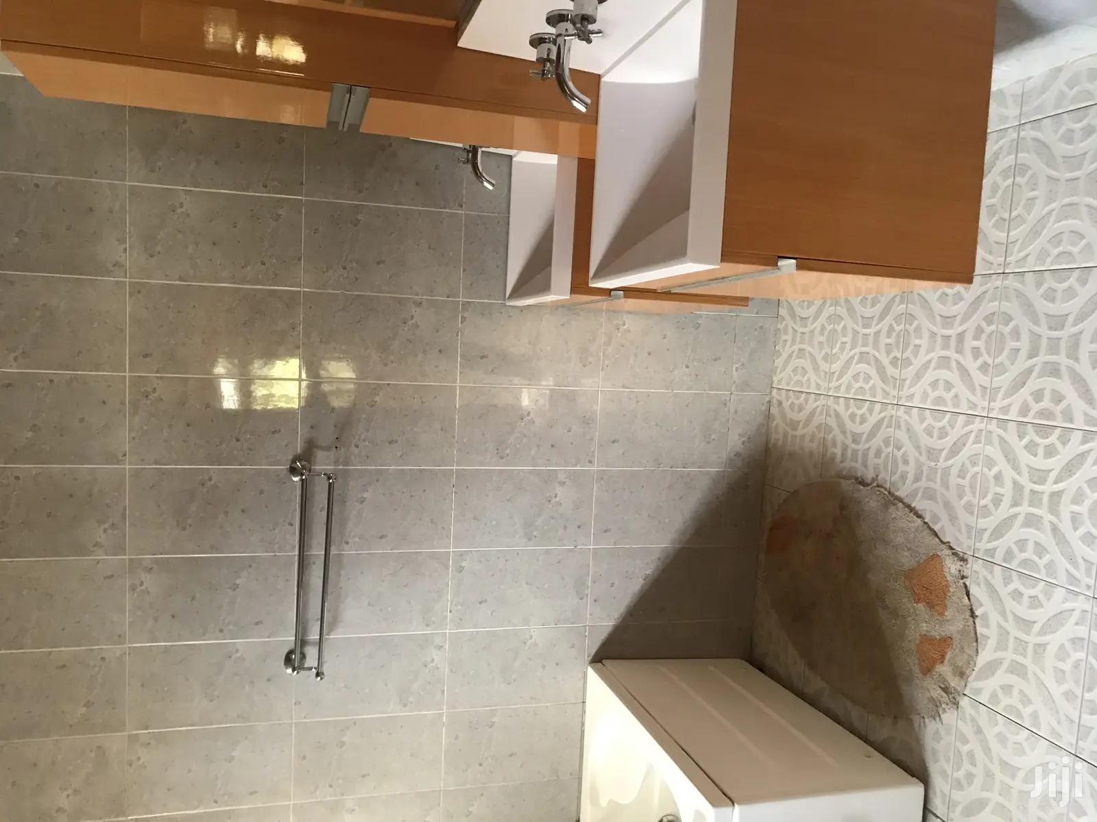 4 Bedrooms House for Rent at Community 18 in Tema Metropolitan