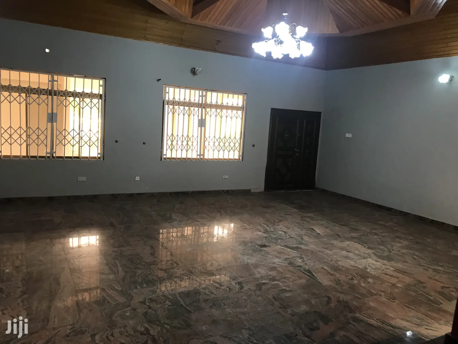 4 Bedrooms House for Rent at Community 18 in Tema Metropolitan