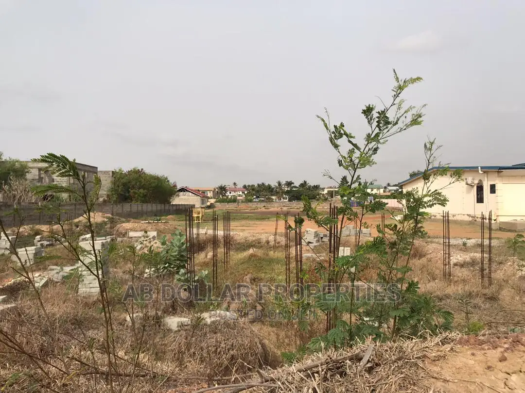 1 Plot of Land for Sale in Baatsona Total