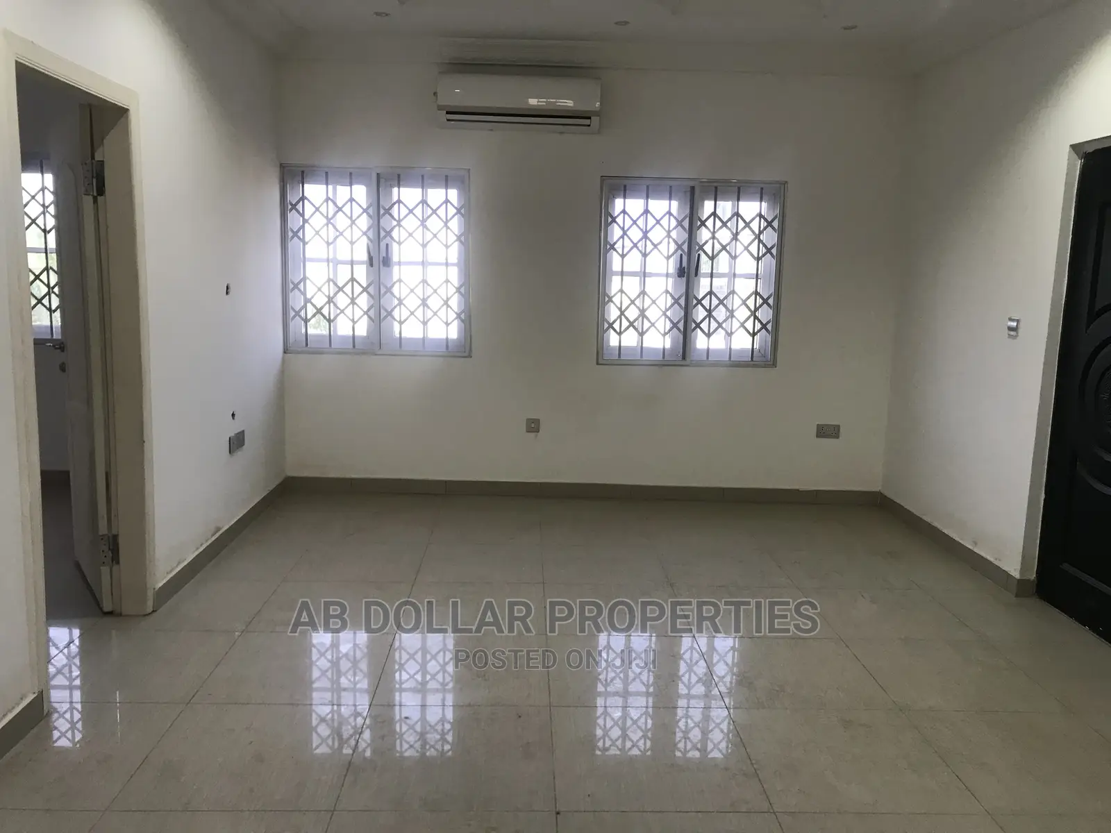 3 Bedrooms House for Sale in Tema Metropolitan
