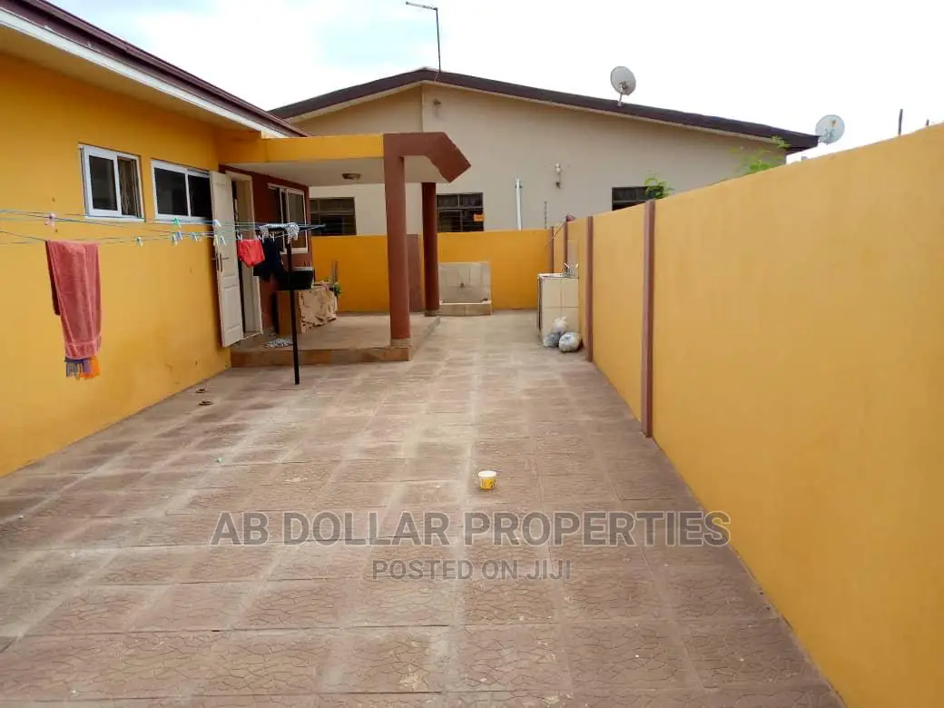 3bdrm House in Spintex for rent in Spintex