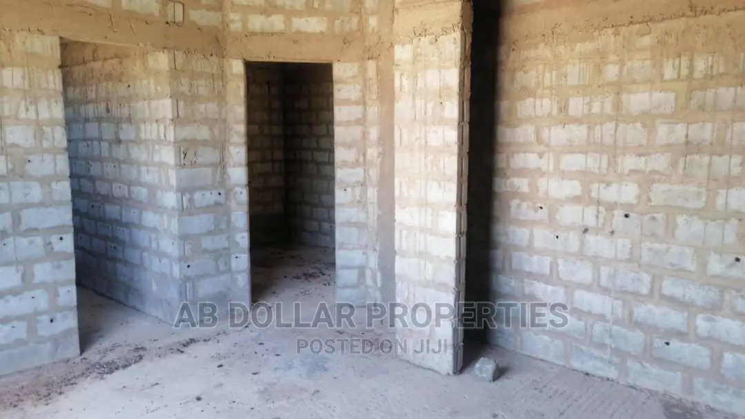 5 Bedrooms House for Sale Tema Metropolitan in Tema Metropolitan