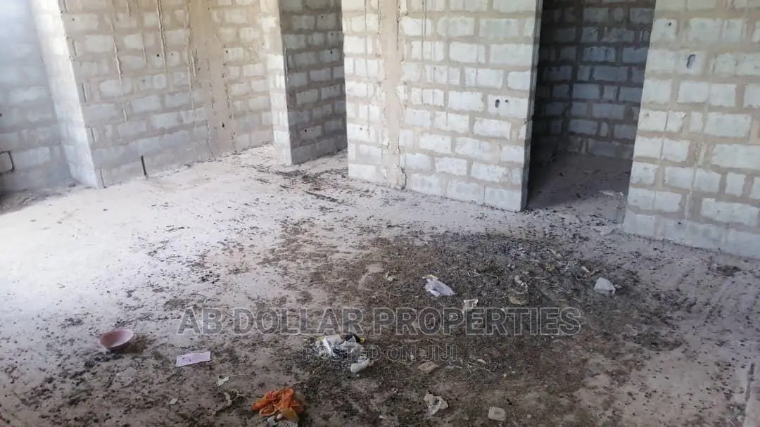 5 Bedrooms House for Sale Tema Metropolitan in Tema Metropolitan