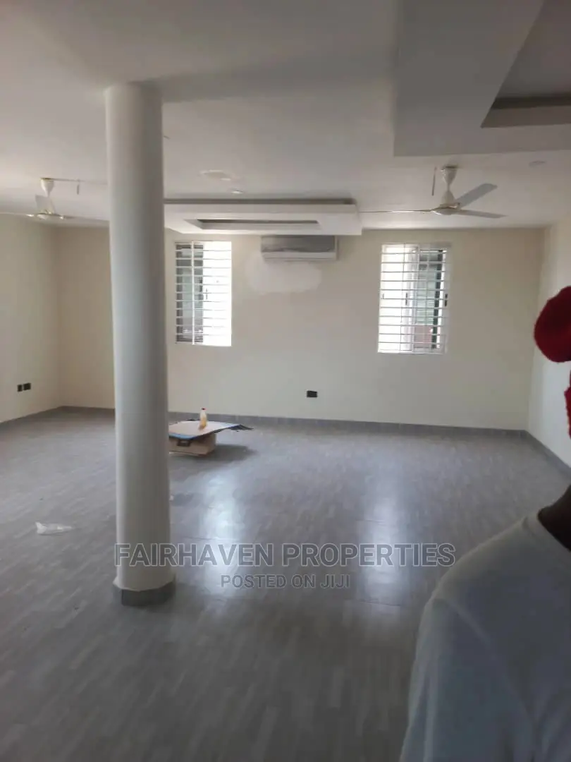 2bdrm Block of Flats in East Airport for rent in Airport Residential Area
