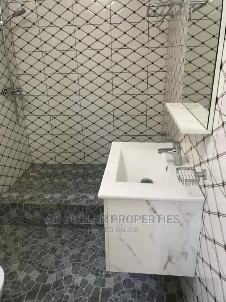 4 Bedroom for Rent (New Building) in Spintex
