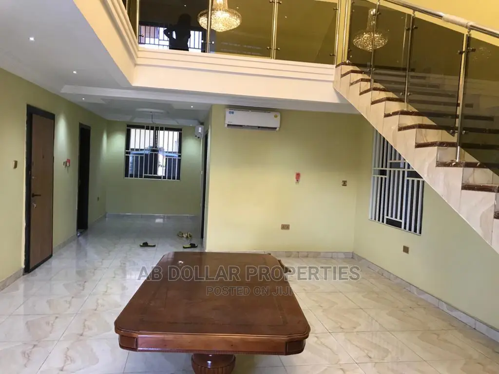 4 Bedroom for Rent (New Building) in Spintex