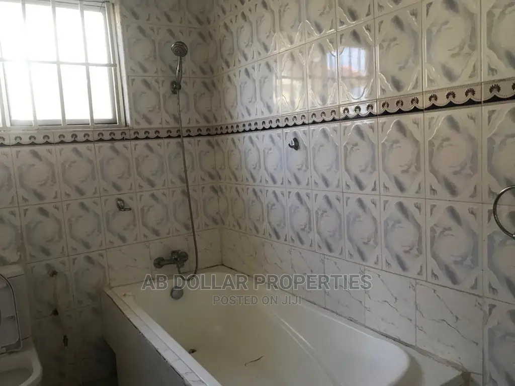 3bdrm House in Spintex for rent in Spintex