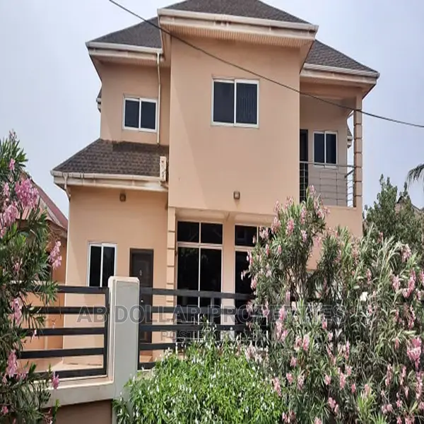 5 Bedroom House for Rent in Baatsona Total