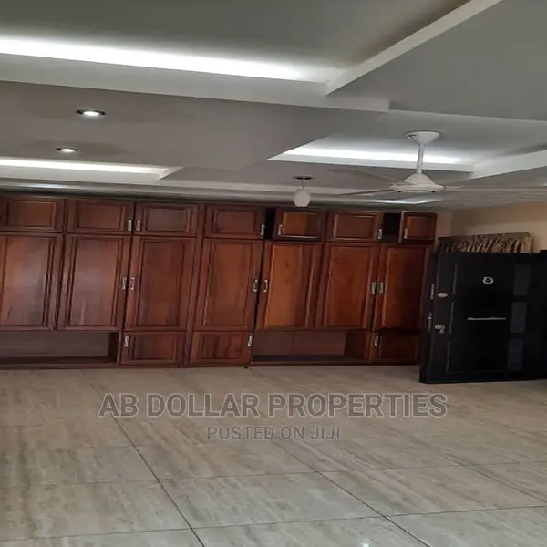 5 Bedroom House for Rent in Baatsona Total