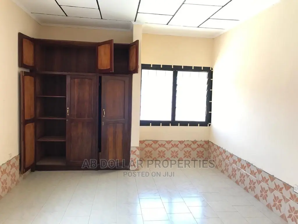 4bdrm House in Spintex for Rent in Spintex