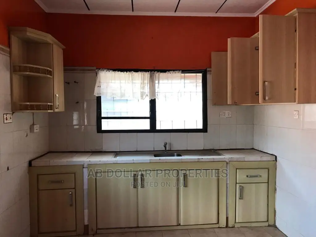 4bdrm House in Spintex for Rent in Spintex