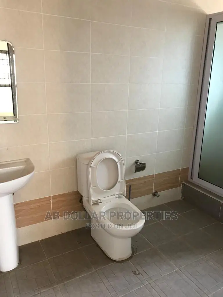 4bdrm House in Spintex for Rent in Spintex