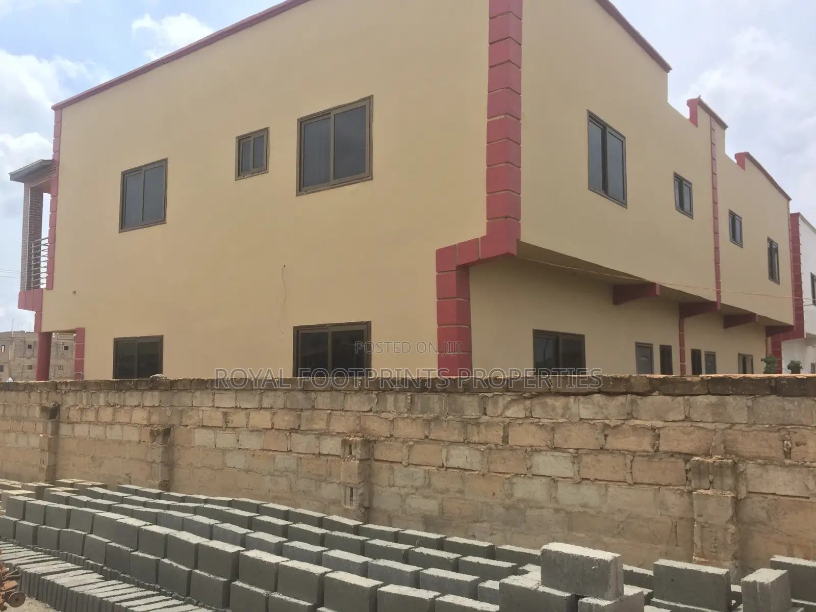 3bdrm House in Oyarifa for sale in Oyarifa