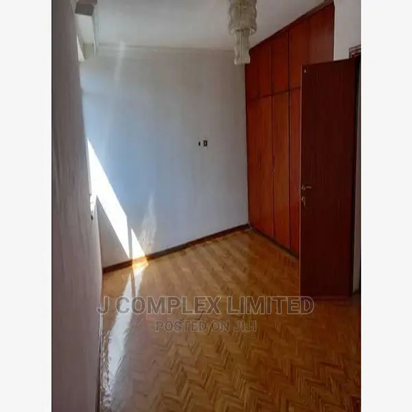 4bdrm House in Abelemkpe, Methodist Church Area for sale in Methodist Church Area