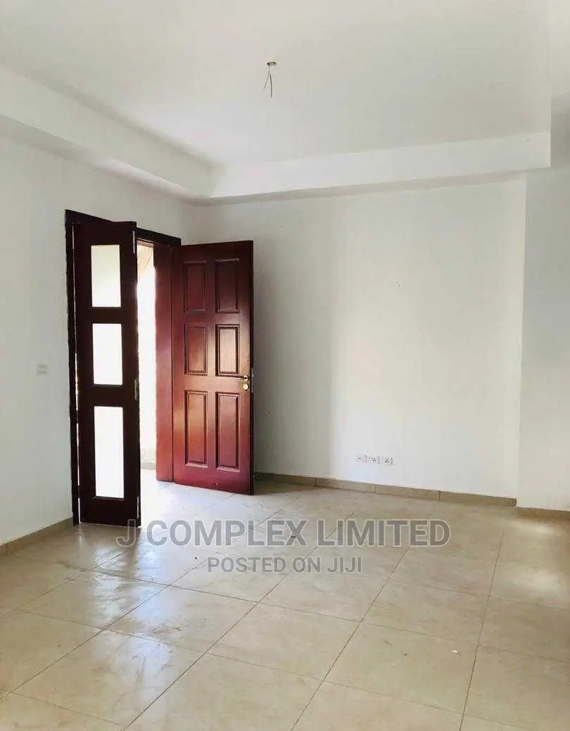 4bdrm Townhouse/Terrace in North Ridge for sale in North Ridge