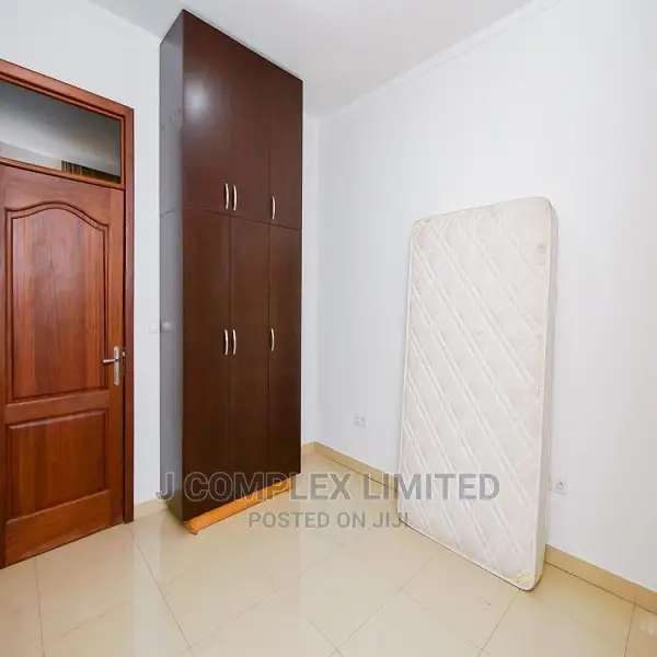 4bdrm Townhouse/Terrace in North Ridge for sale in North Ridge