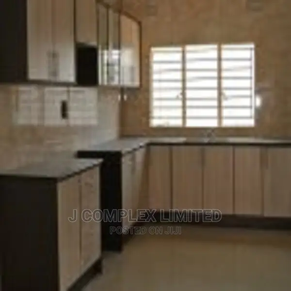 4bdrm Townhouse/Terrace in North Ridge for sale in North Ridge