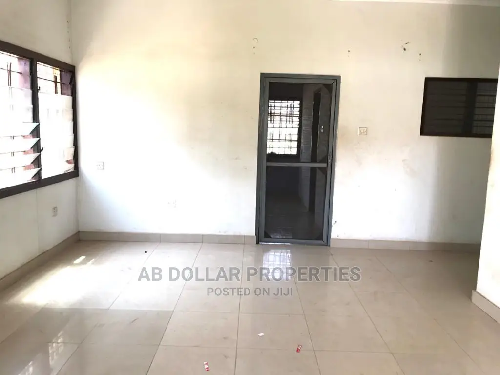 3bdrm House in Spintex for rent in Spintex