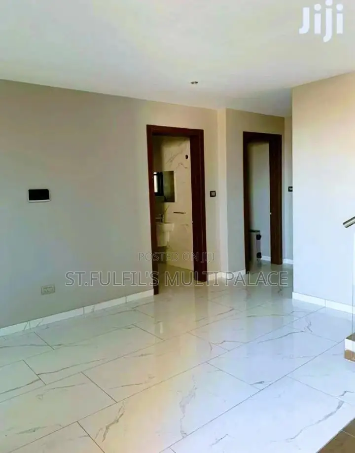 5bdrm House in East Around Ghana for rent in East Legon