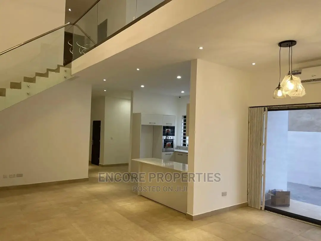 5bdrm House in Sagepropertiesgh.Com, Spintex for sale in Spintex