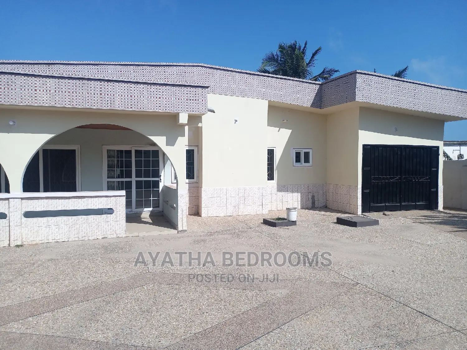 4bdrm House in Ayathar Bedroom, Teshie for Rent in Teshie